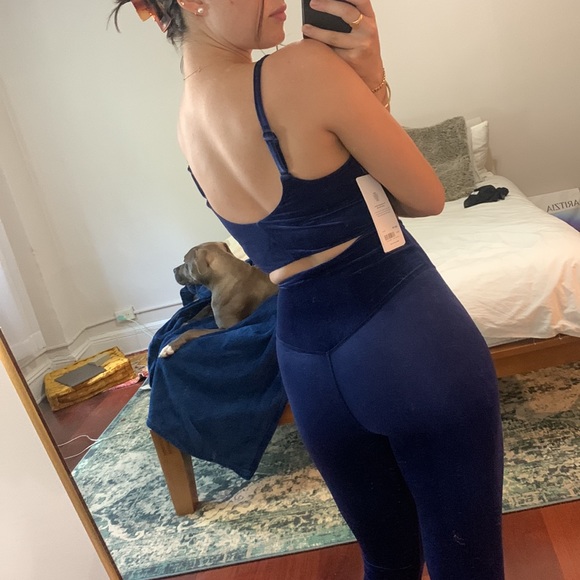 FULL SET Athleta NWT Velvet blue workout set - Picture 6 of 6